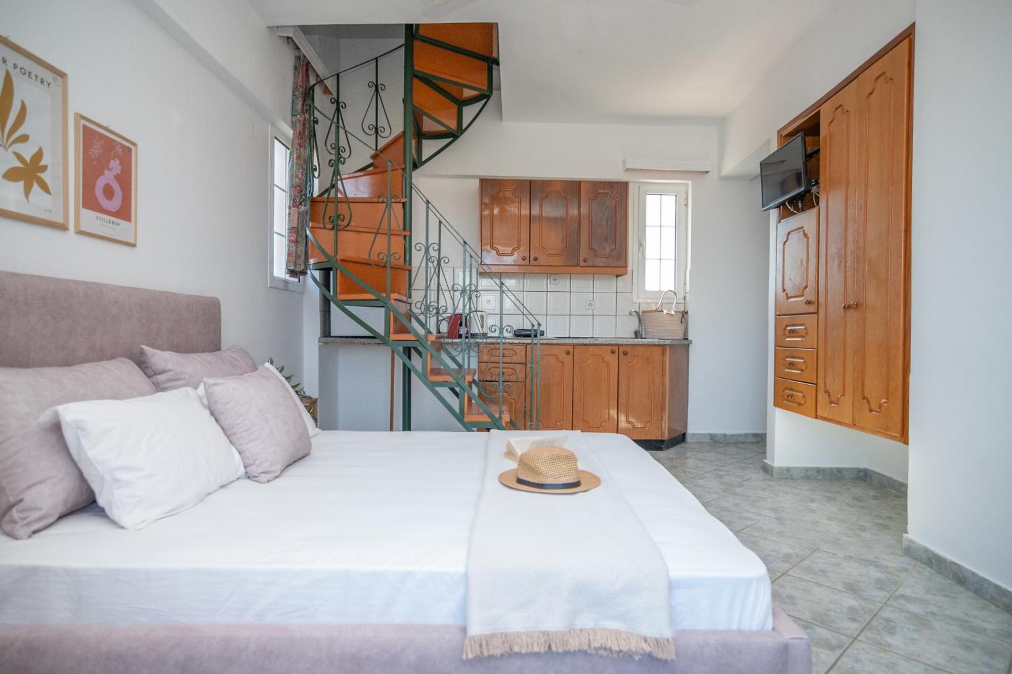 Villa Spiros II Apartments & Studios ลากานาส ภายนอก รูปภาพ